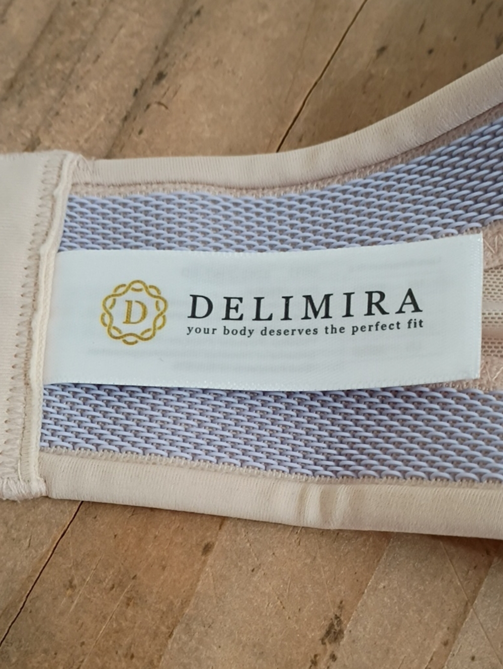 Delimira Beige Strapless Plunge Push Up Underwire Bra Size 36DD - Picture 5 of 9